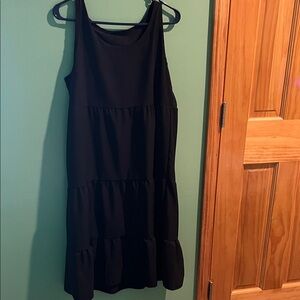Classic Black Tiered Midi Dress - Unbranded